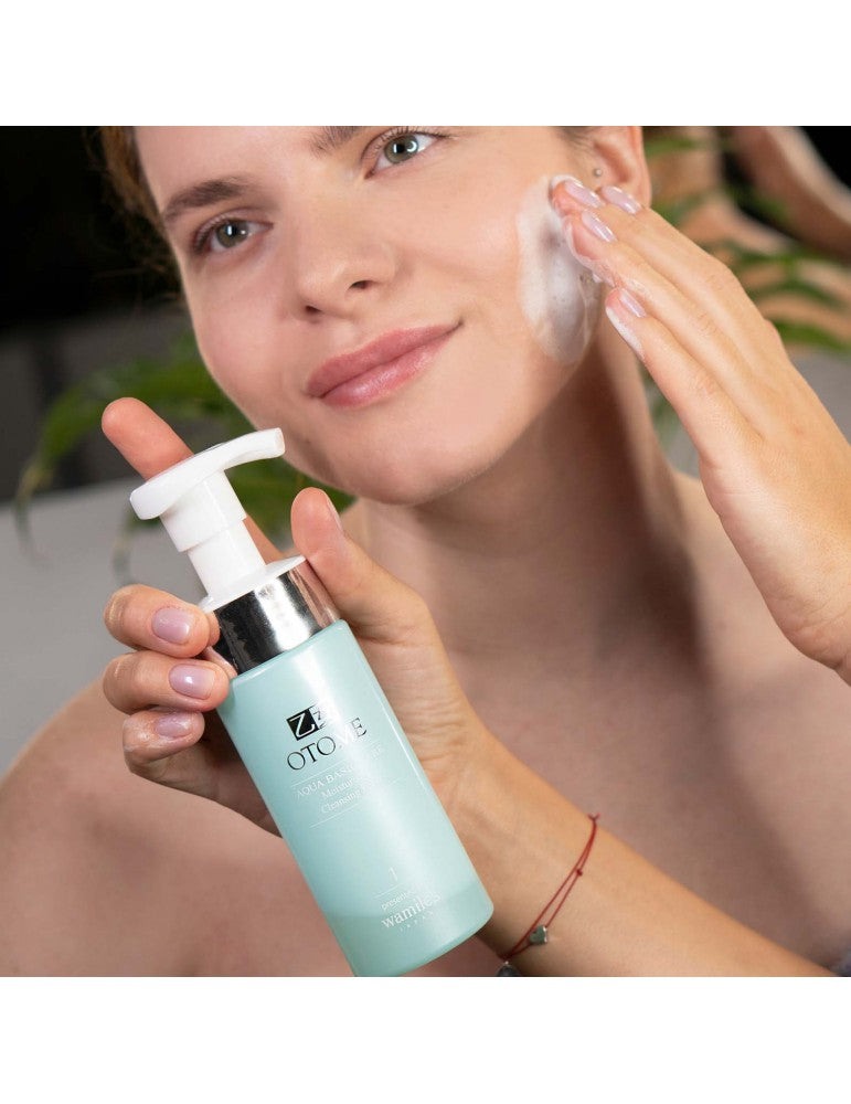 Espuma Limpiadora Hidratante Aqua Basic Care "OTOME" 150 ml